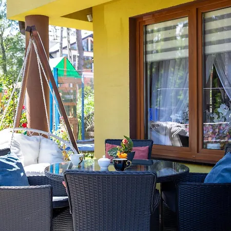 Ii-poziomowy Nam Morzem 3* ポビエロボ